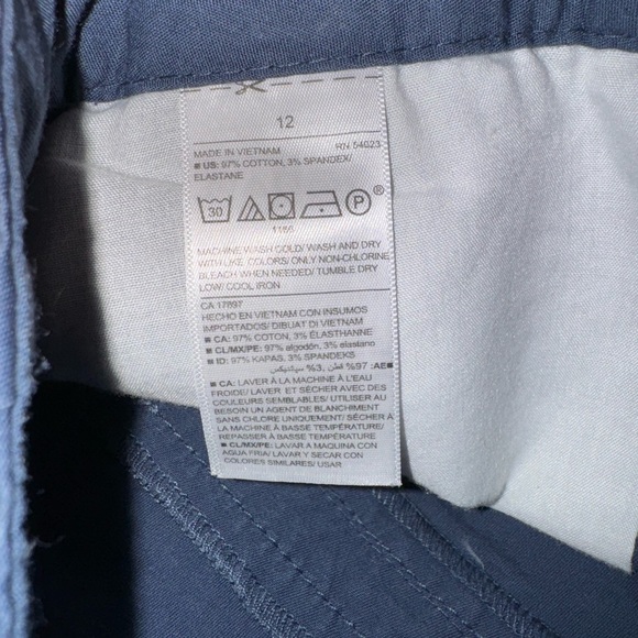 Old Navy Chino Shorts 3in inseam, size 12 - Picture 7 of 7